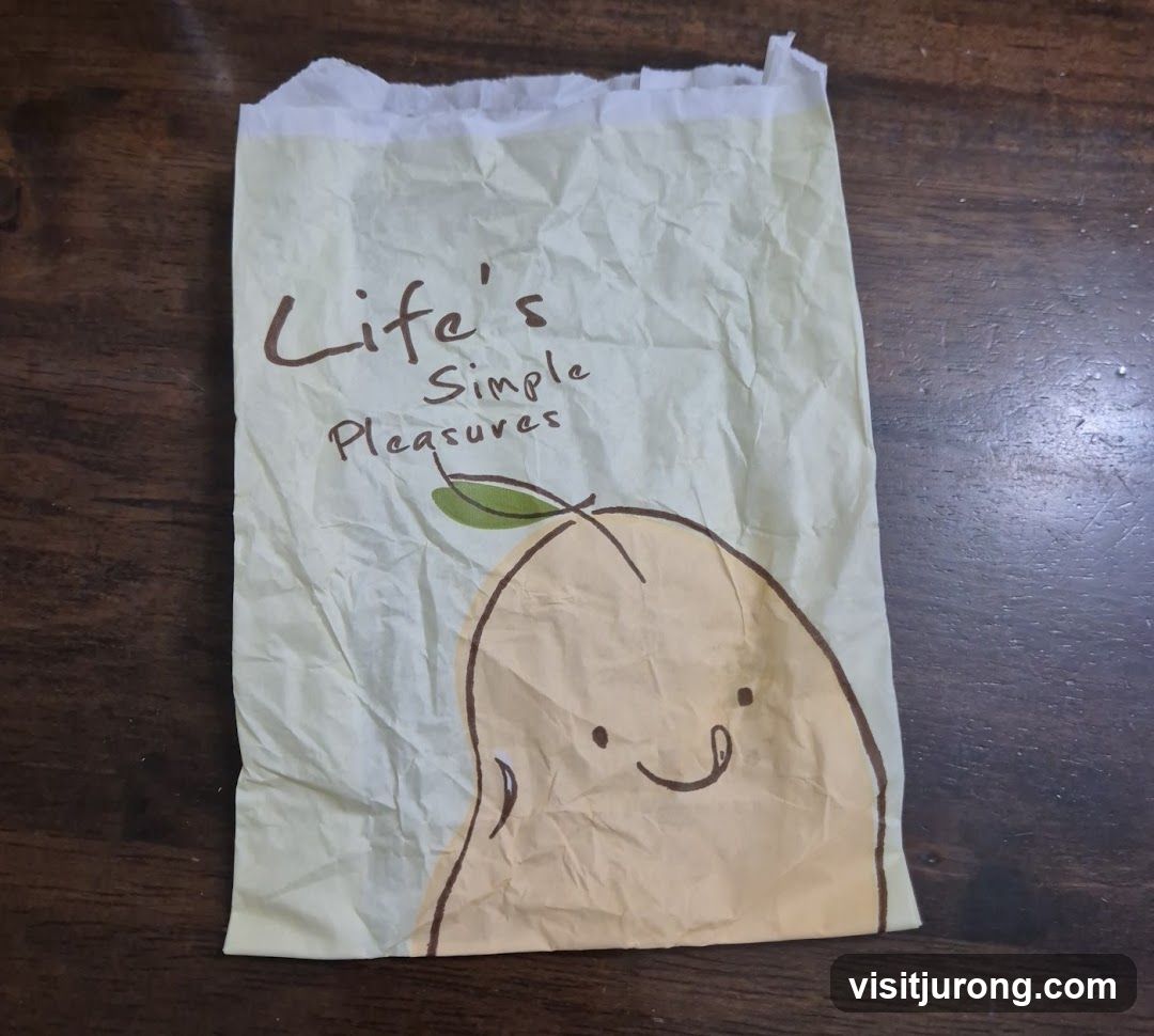 Paper bag with cartoon fruit