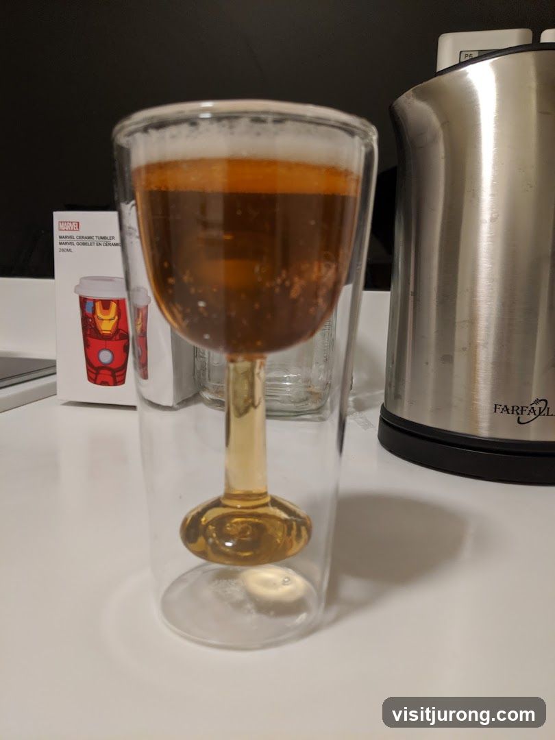Double-walled glass with beverage