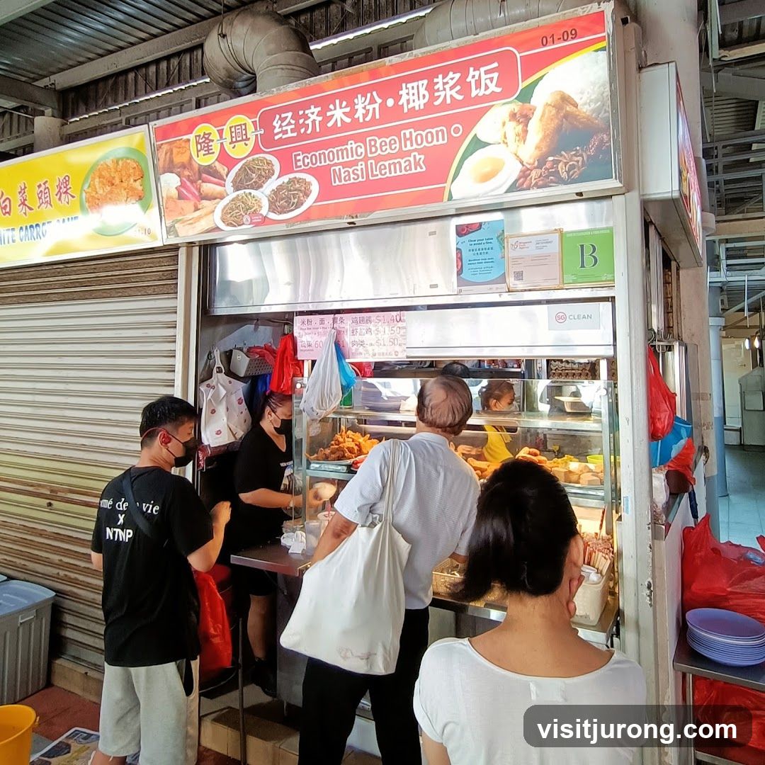 Long Xing Economic Bee Hoon • Nasi Lemak