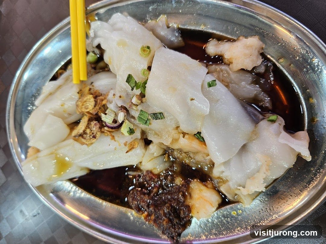 Cheung Fun with Sauce