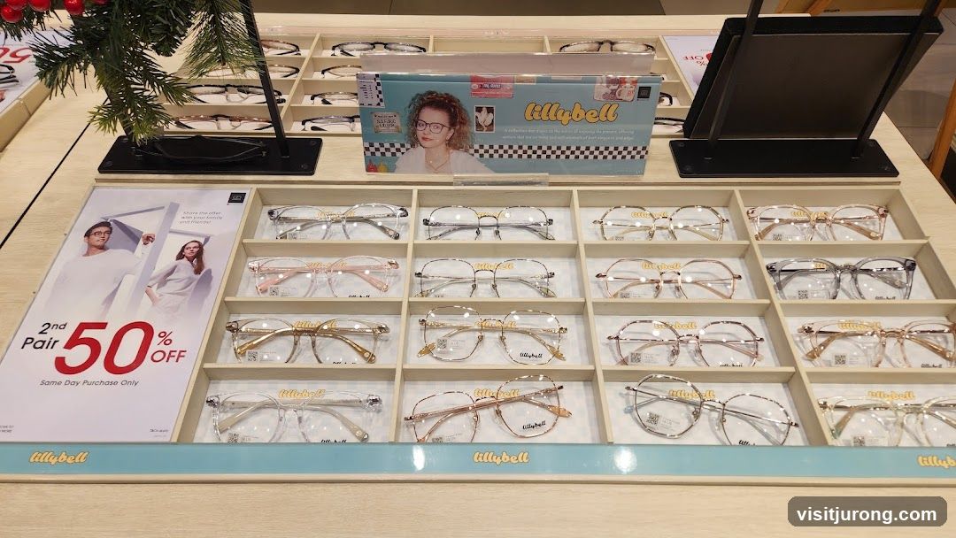 Eyeglasses Display