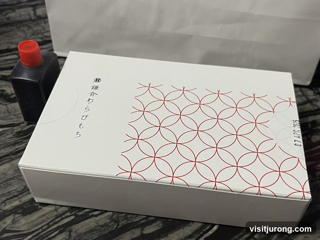 Dessert Box with Sauce Bottle