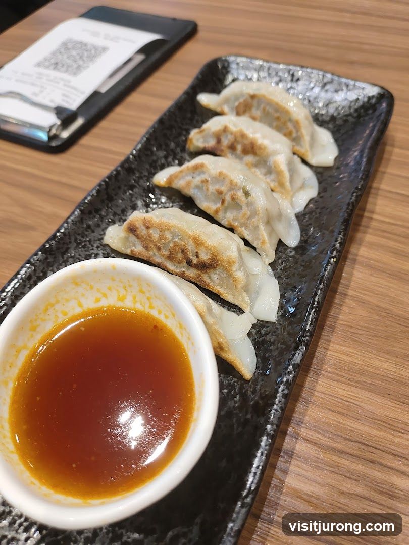 Gyoza with Dipping Sauce