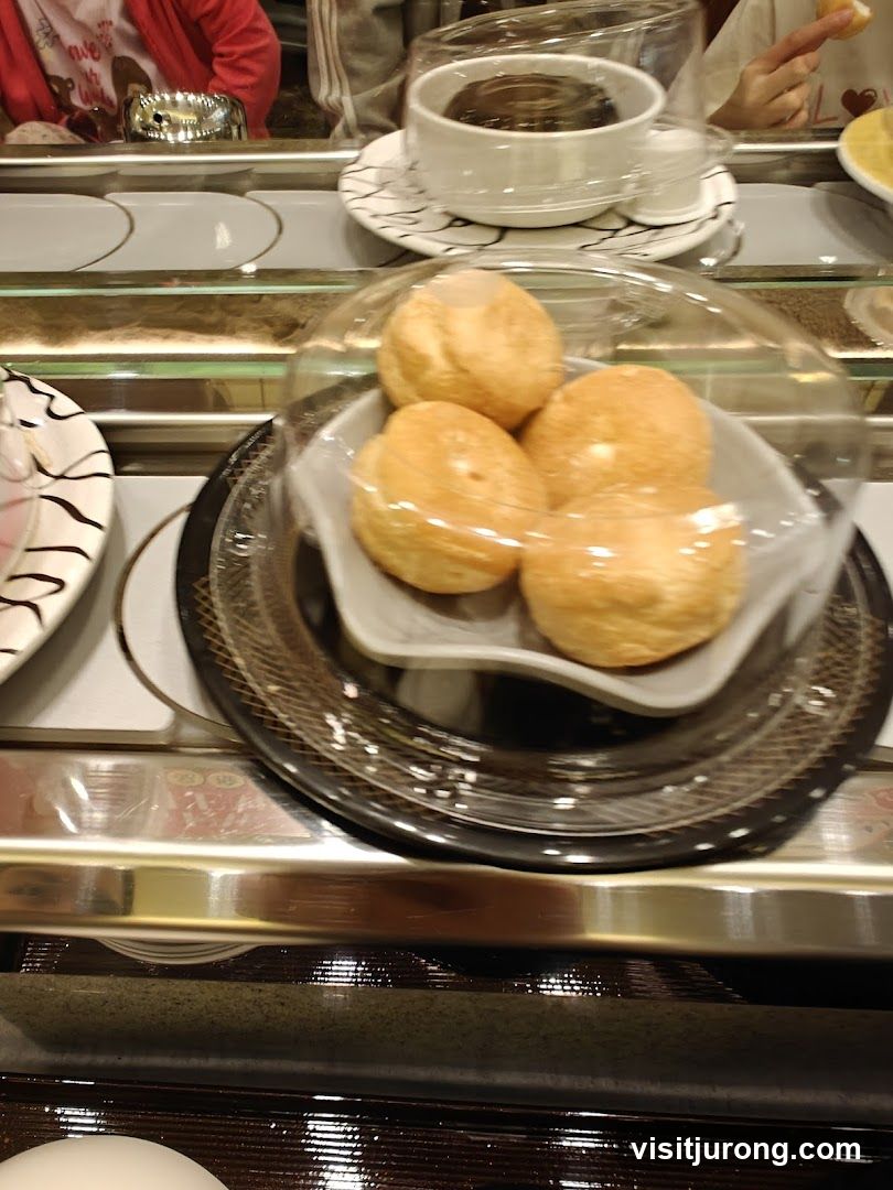 Conveyor Belt Sushi Food