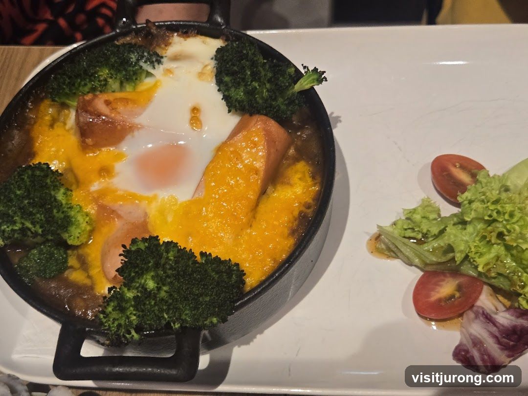 Baked Dish with Egg and Broccoli