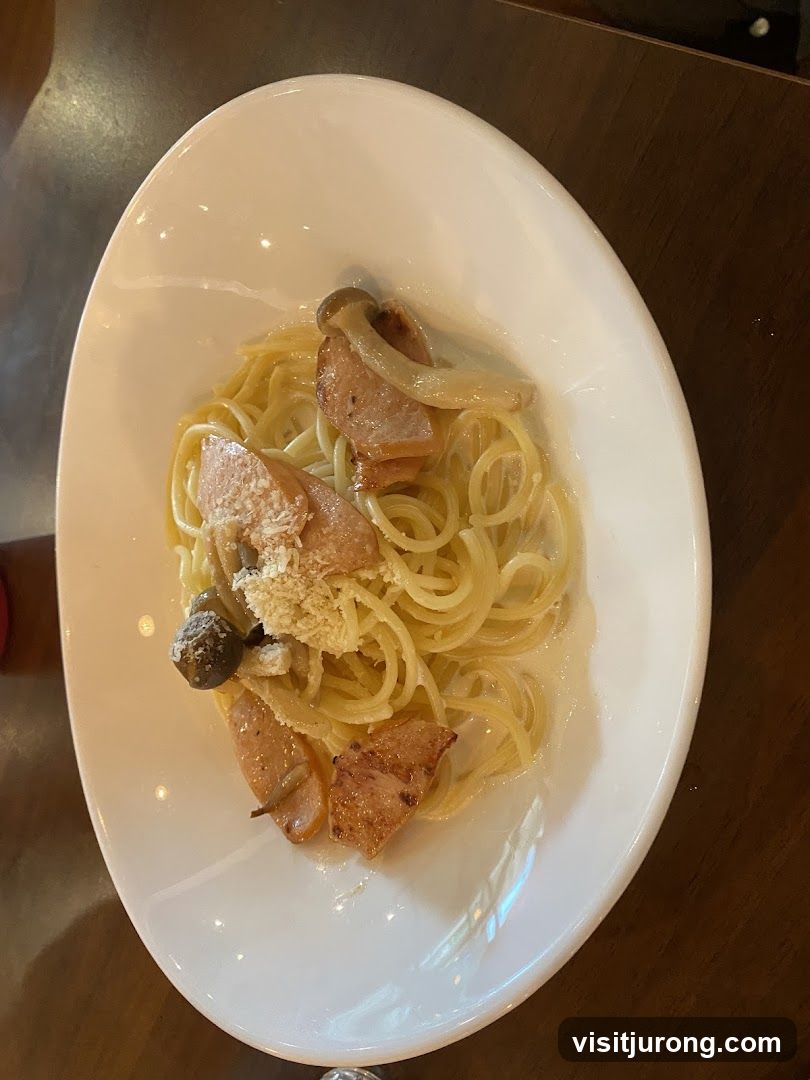 Spaghetti with Mushrooms and Sausage