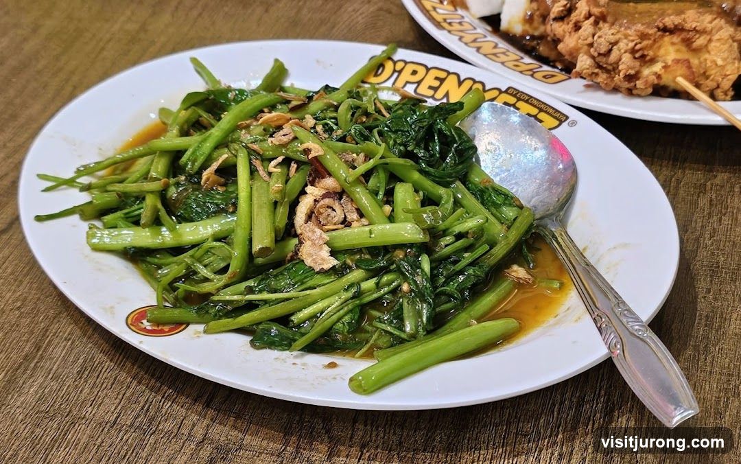 Stir-fried Water Spinach