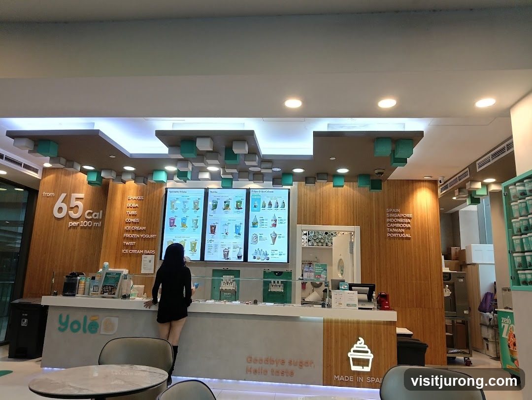 Yole Frozen Yogurt Shop
