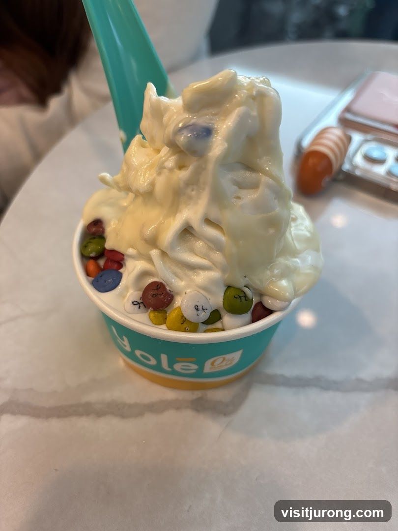 Yole Frozen Yogurt