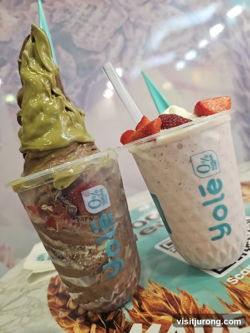 Yolé Frozen Yogurt