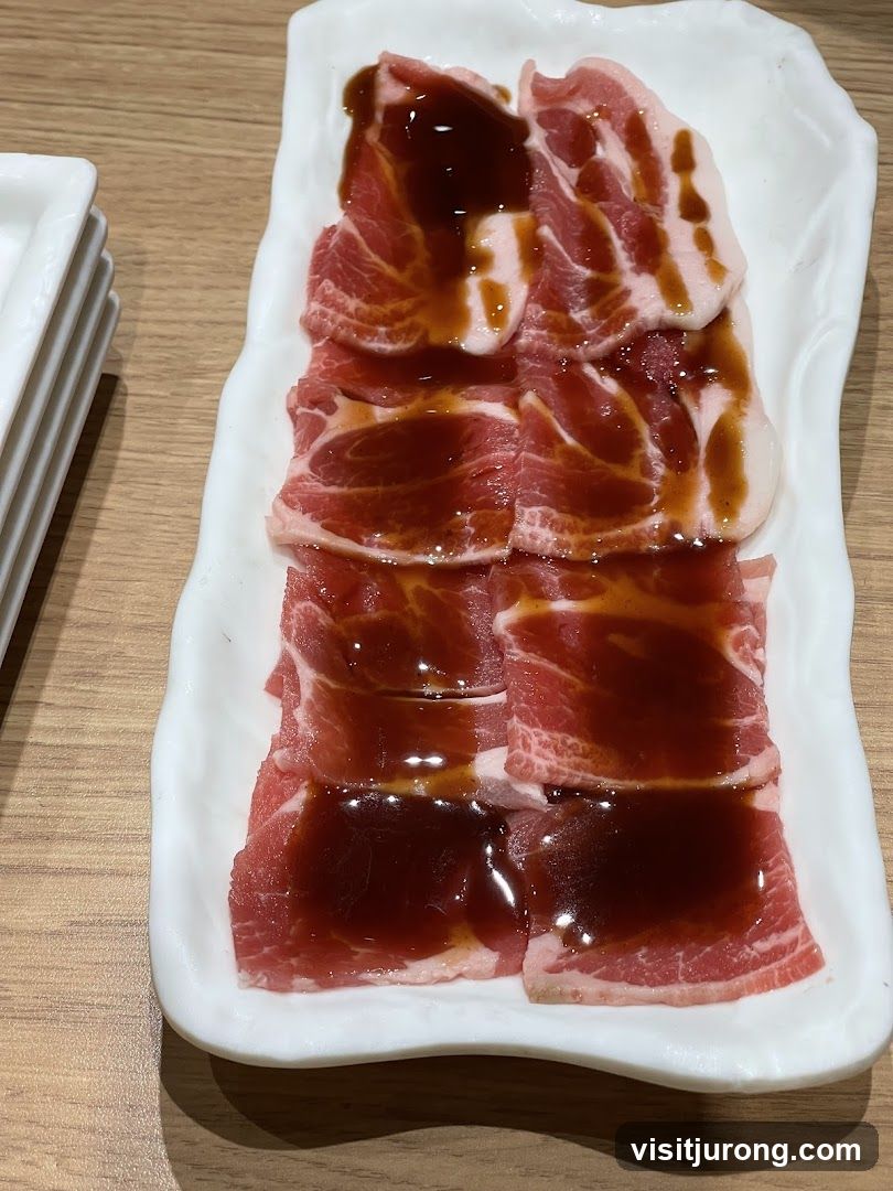 Thinly Sliced Meat with Sauce