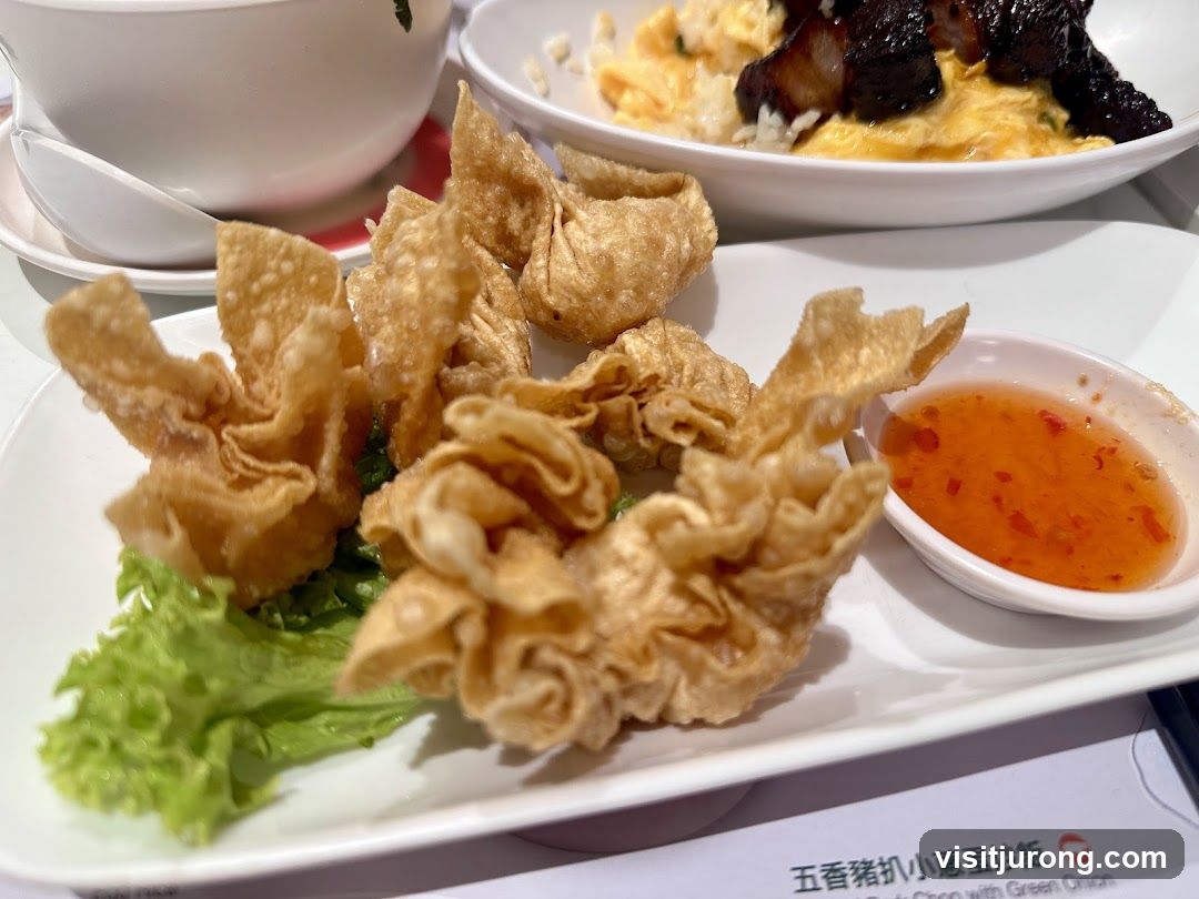 Fried Wontons with Sweet Chili Sauce
