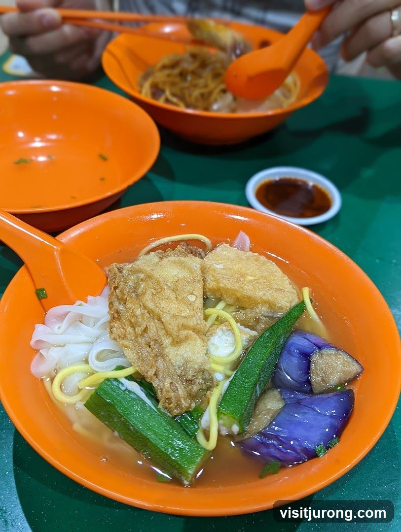 Noodles with Fried Tofu and Vegetables