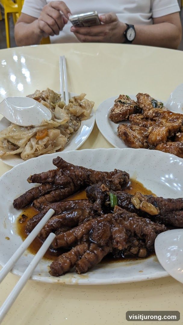 Braised Chicken Feet and Other Dishes