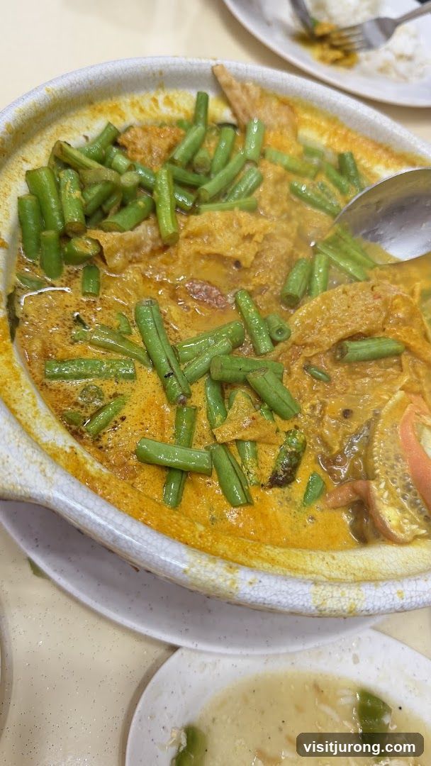 Curry Dish with Green Beans