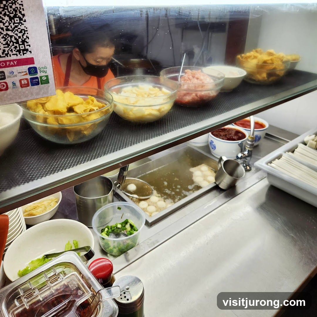 Yunnan50 Fishball Noodle 云南鱼圆面
