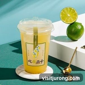 Lemonade Drink with Limes